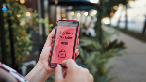 How Airbnb’s Reserve Now Pay Later Affects UK Hosts
