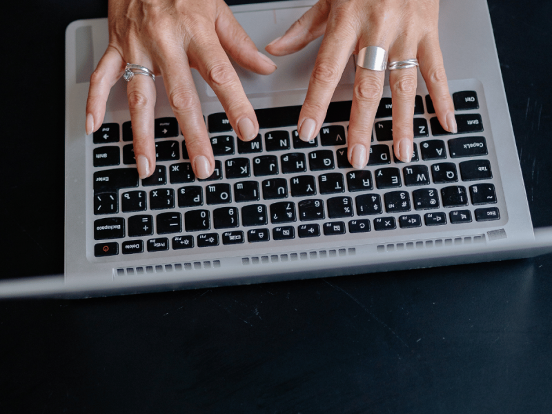 How to Write the Perfect Airbnb Listing Description